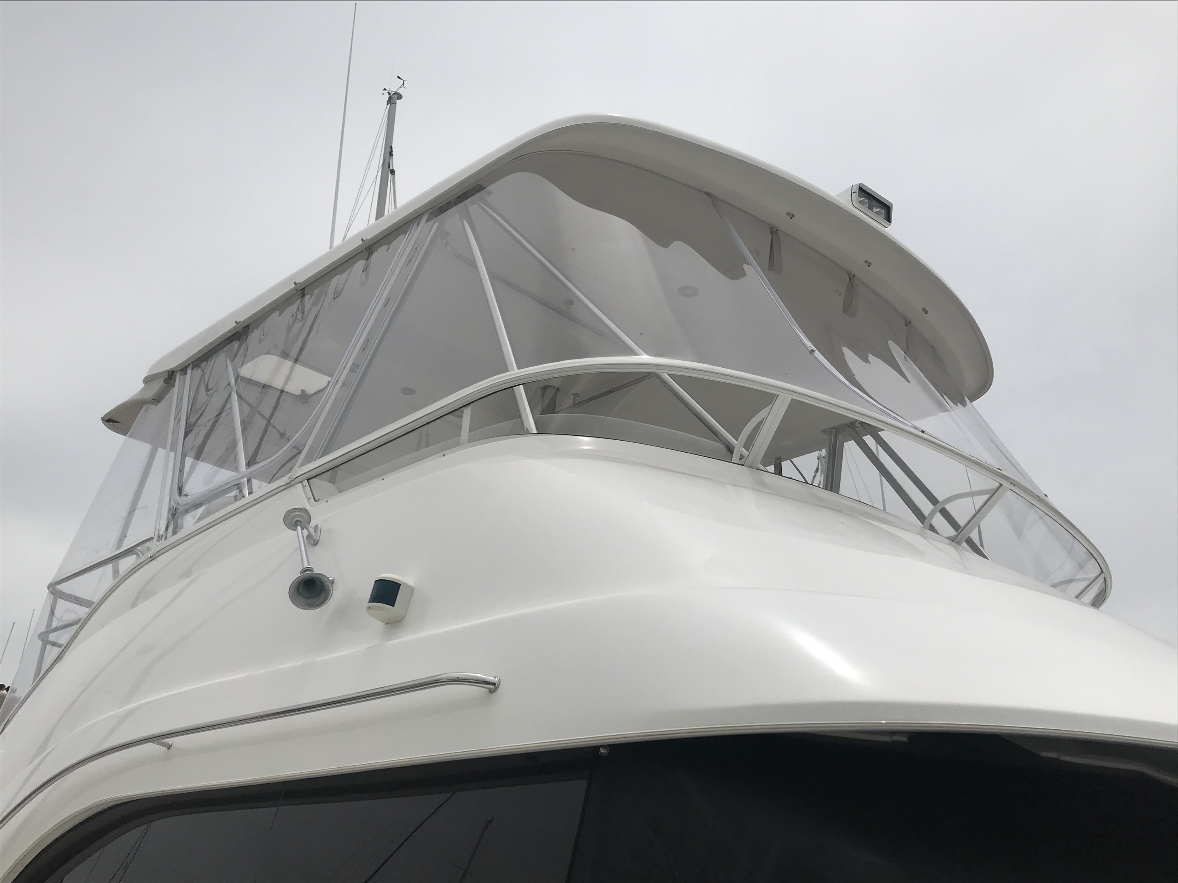 Queensland Canvas & Marine. Custom made marine trimming and canvas work. Servicing the Gold Coast and surrounds.